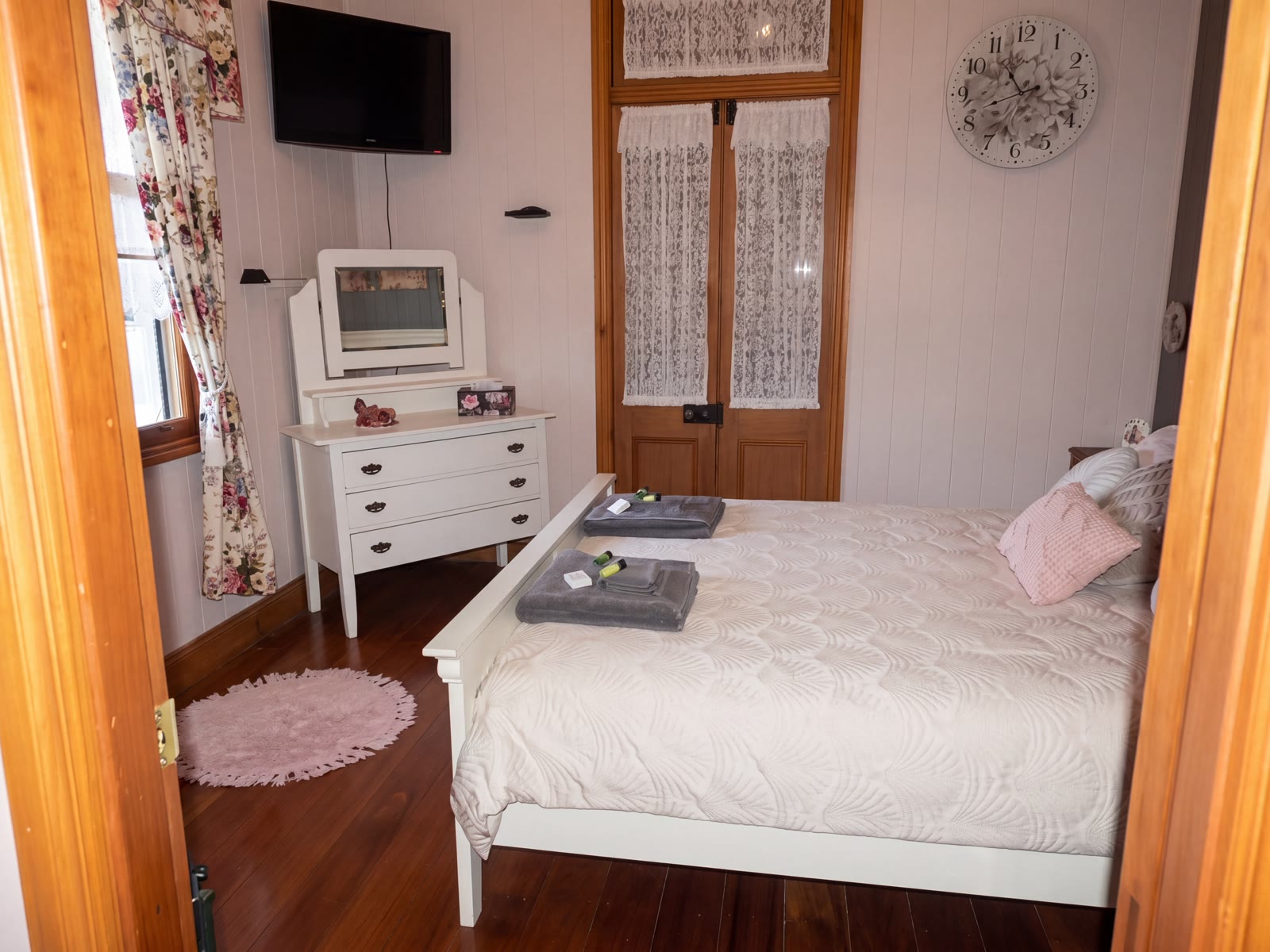 A light, restful room with French doors